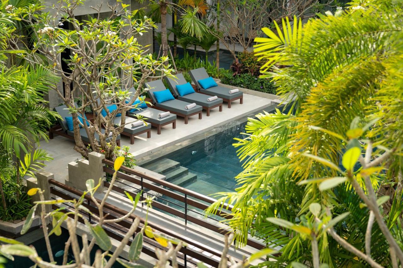 Eightfold Urban Resort Siem Reap Eksteriør bilde The swimming pool at the hotel
