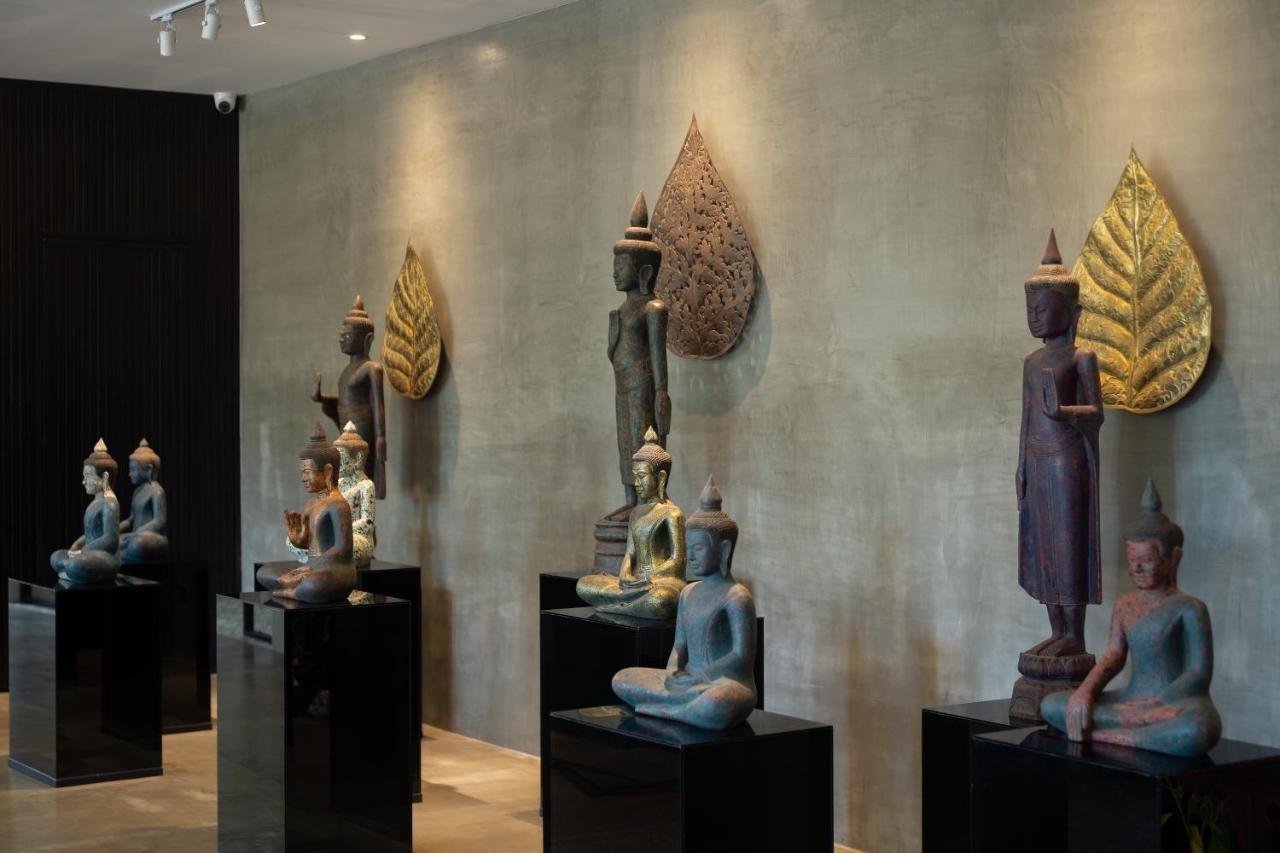 Eightfold Urban Resort Siem Reap Eksteriør bilde A collection of Thai and Laotian art