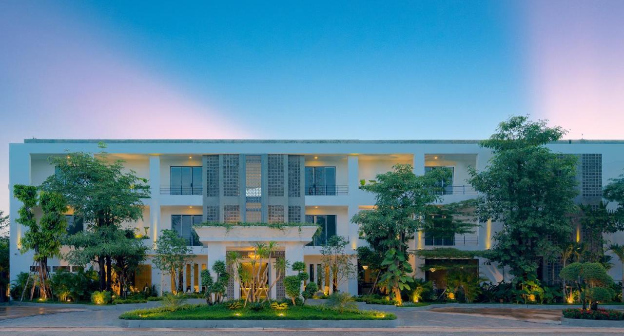 Eightfold Urban Resort Siem Reap Eksteriør bilde The 137 Pillars Hotel
