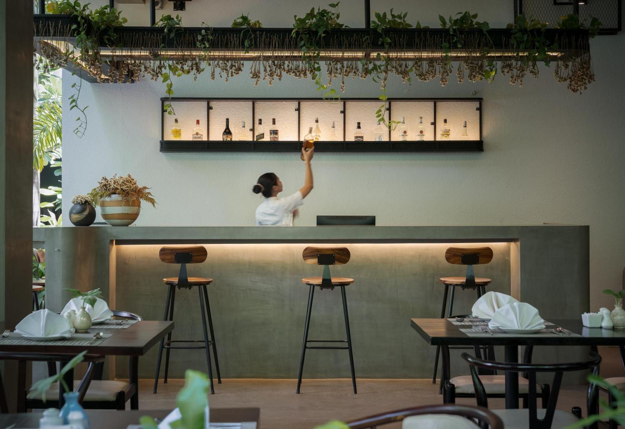Eightfold Urban Resort Siem Reap Eksteriør bilde Restaurant in Tokyo