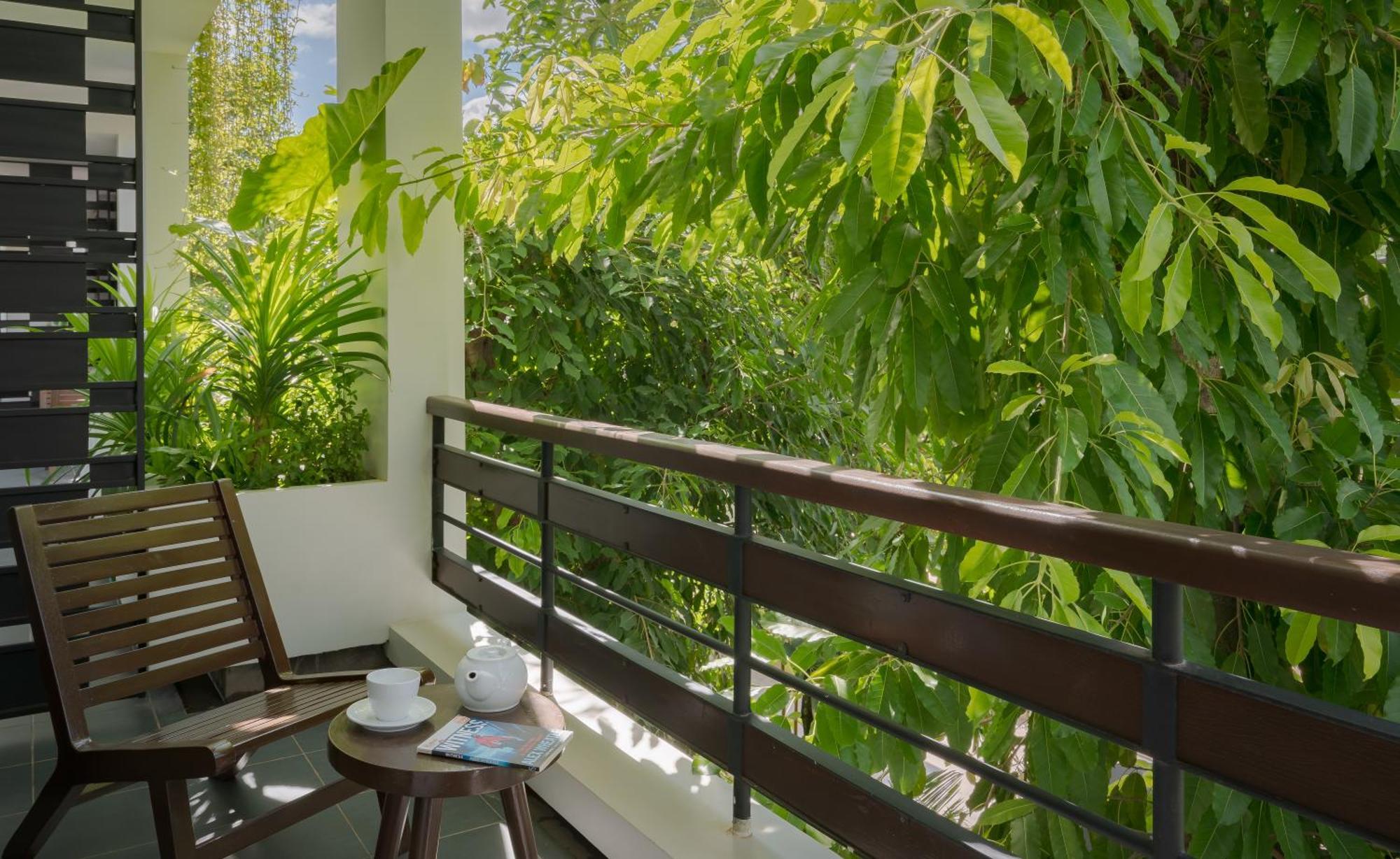 Eightfold Urban Resort Siem Reap Rom bilde A balcony